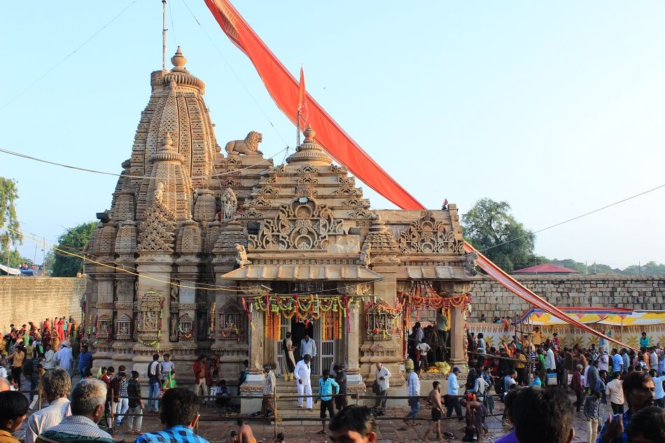 Trinetreshwar_Temple